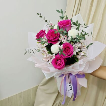 Hot Pink Rose with White Pompon Bouquet BL010004 01