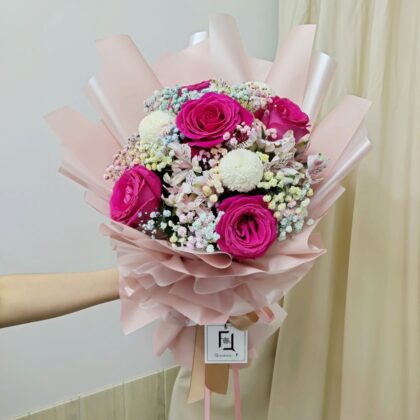 Hot Pink Rose with White Pompon Bouquet Quadruple Flower BL010006 01
