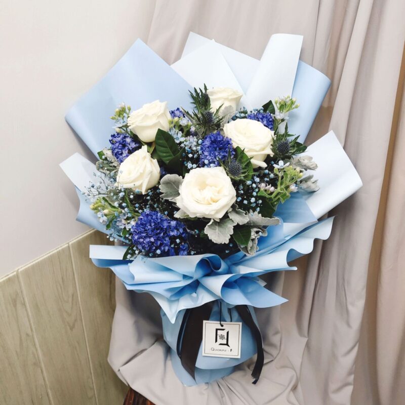 White Rose with Blue Hyacinth Bouquet Quadruple Flower BL010008 03