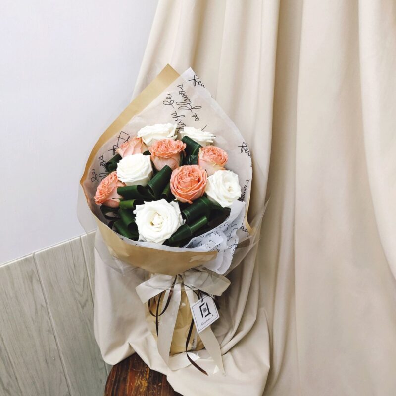 White Rose with Orange Rose Bouquet Quadruple Flower BL010009 03