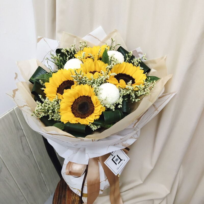 Sunflower with White Pompon Bouquet Quadruple Flower BL060003 03