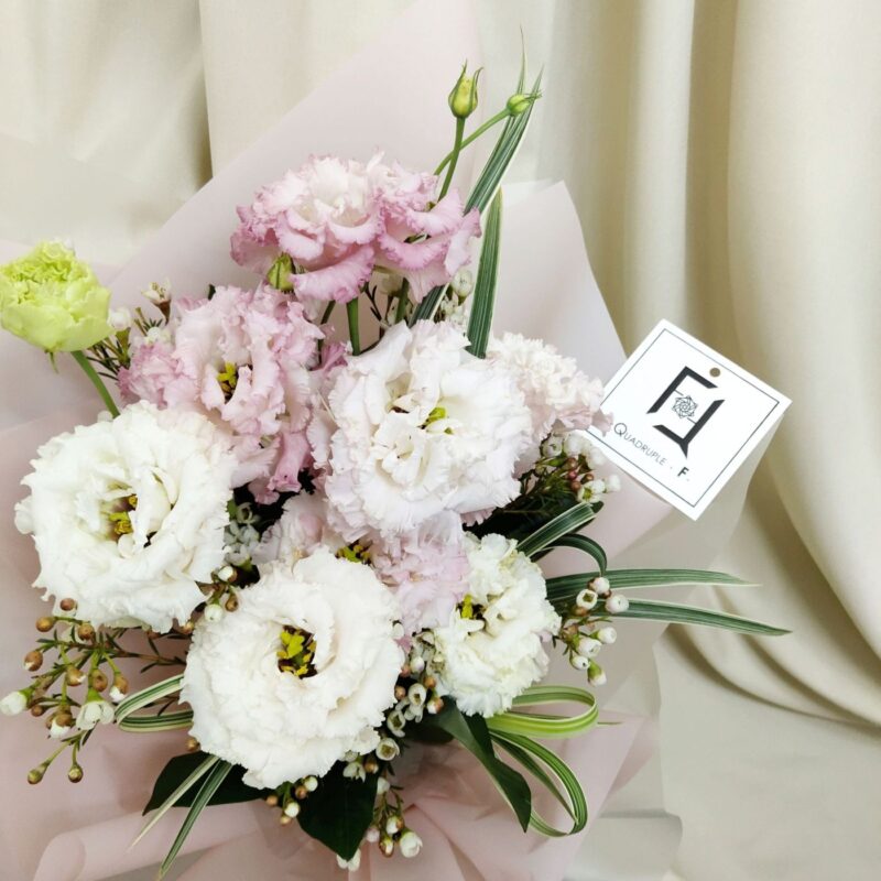 Pink Eustoma with White Waxflower Bouquet Quadruple Flower BM010003 02