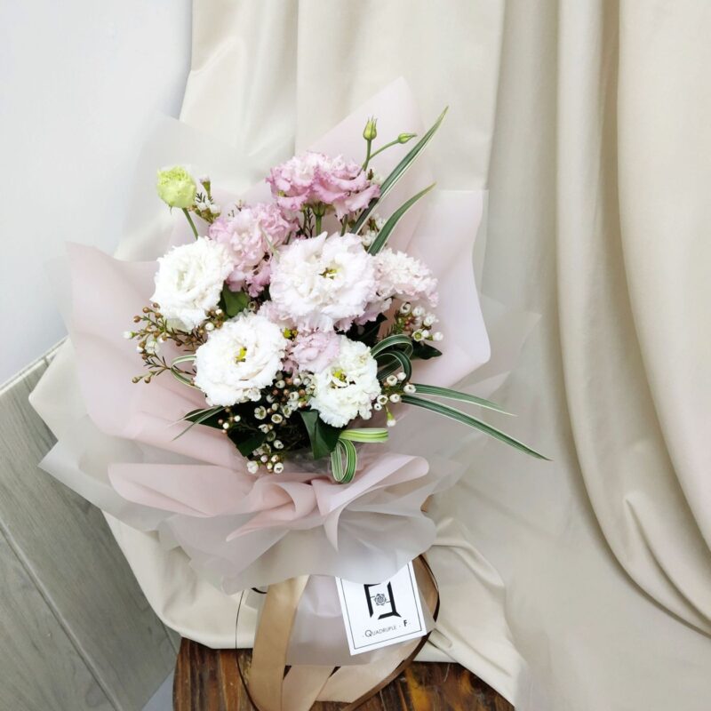 Pink Eustoma with White Waxflower Bouquet Quadruple Flower BM010003 03