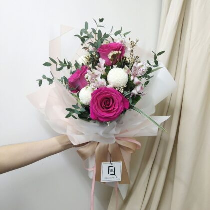 Hot Pink Rose with White Pompon Bouquet Quadruple Flower BM010004 01