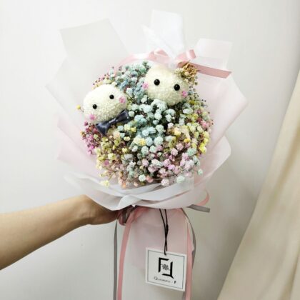 White Pompon with Rainbow Baby’s Breath Bouquet Quadruple Flower BS100003 01