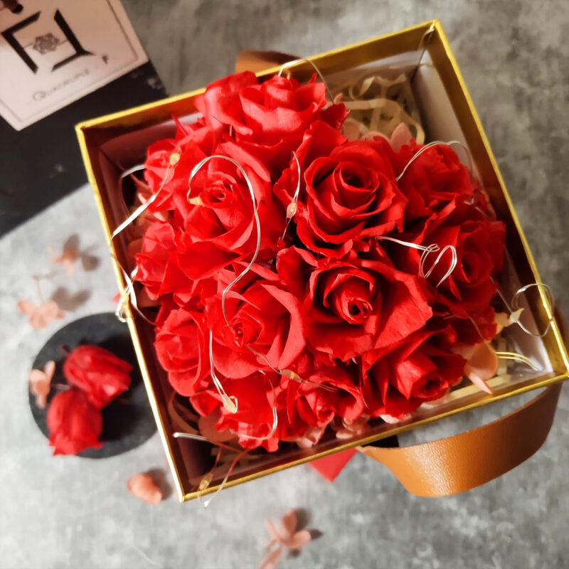 Preserved Flower Red Roses Love Box (with Lights) Quadruple Flower PT010019 03