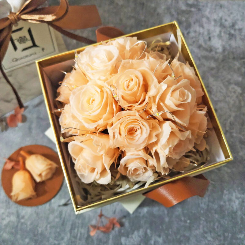 Preserved Flower Champagne Roses Love Box (with Lights) Quadruple Flower PT010021 03