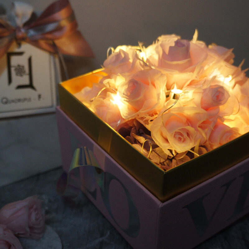 Preserved Flower Pink Roses Love Box (with Lights) Quadruple Flower PT010022 04
