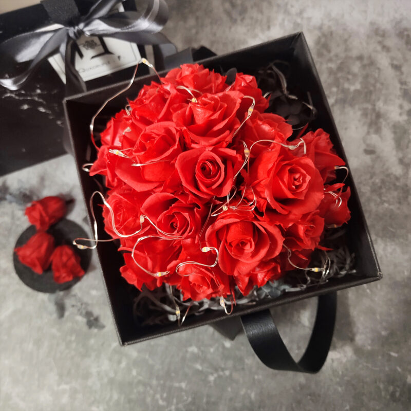 Preserved Flower Red Roses Love Box (with Lights) Quadruple Flower PT010025 03