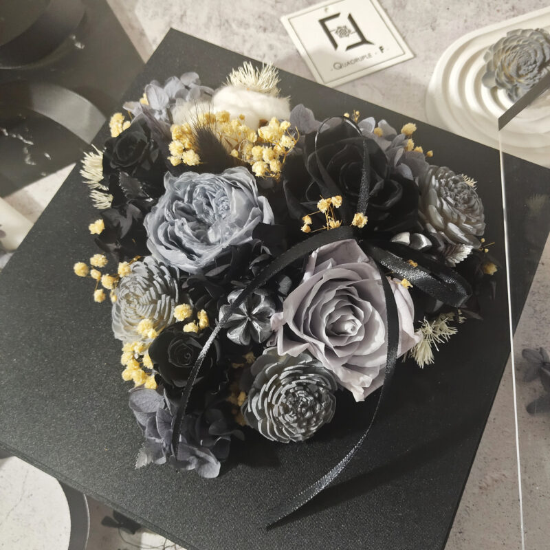 Preserved Flower Black Rose Gift Box Quadruple Flower PT010060 04