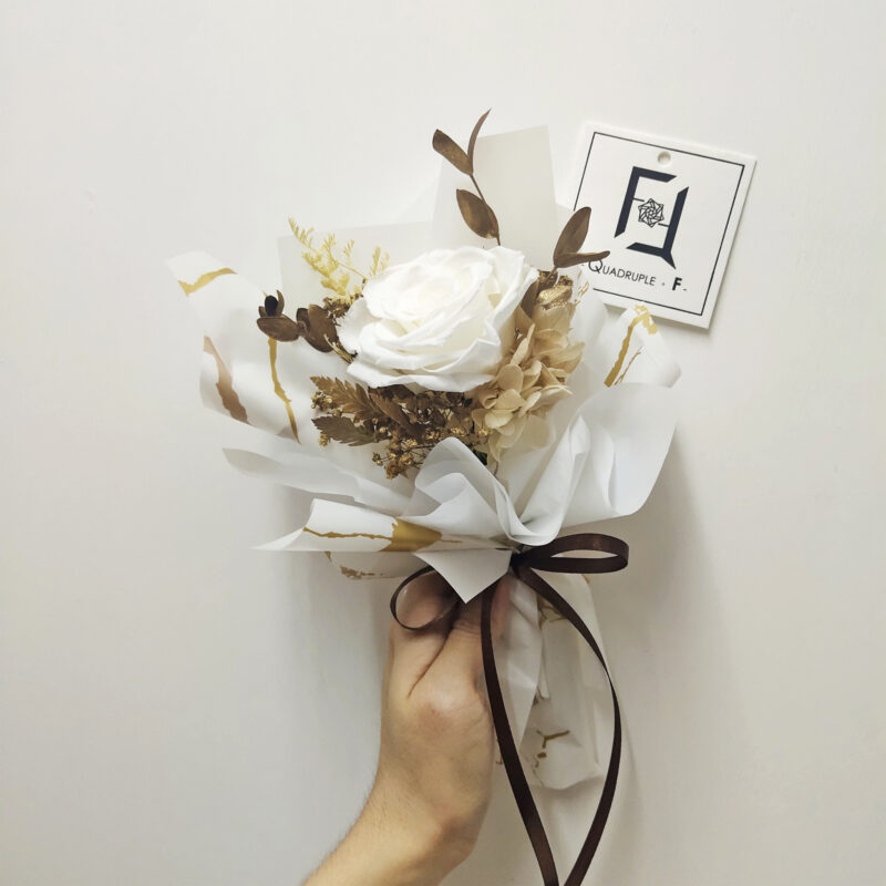 Preserved Flower White Rose Bouquet PB010025 03