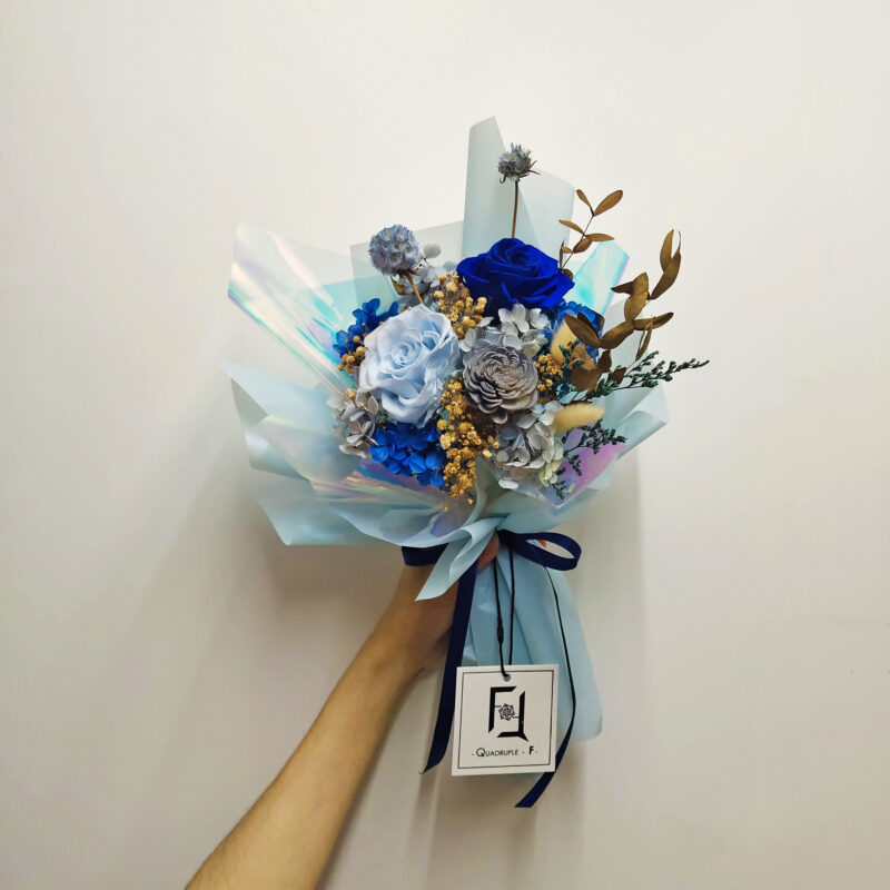 Preserved Flower Dark & Light Blue Rose Bouquet PB010030