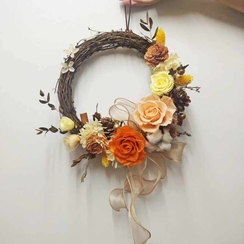 Lively Sparkling CHRISTMAS | Preserved Flower Orange & Champagne Rose Christmas Wreath