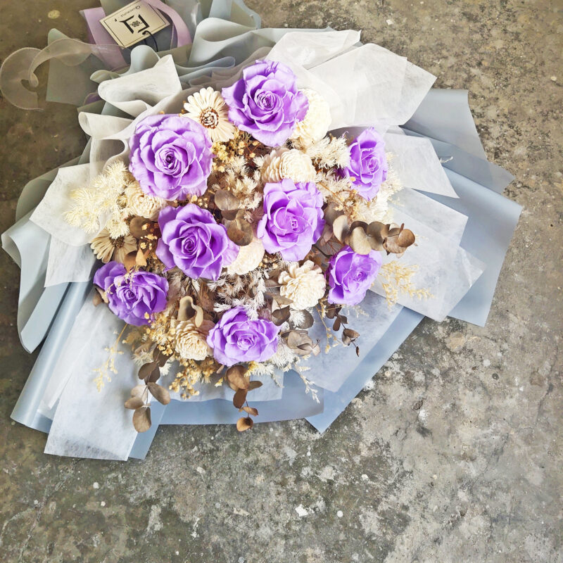 Romance B.VIII | Preserved Flower Light Purple Rose Bouquet