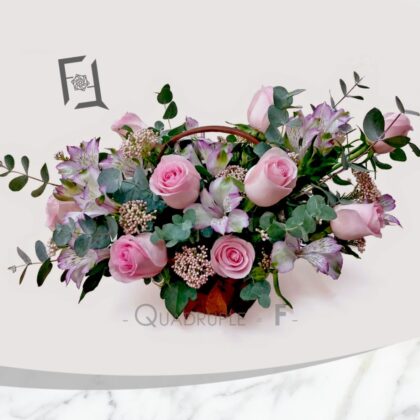 粉韻綻彩 | 粉紅玫瑰鮮花枱花小花籃祝賀花籃 - TP010003