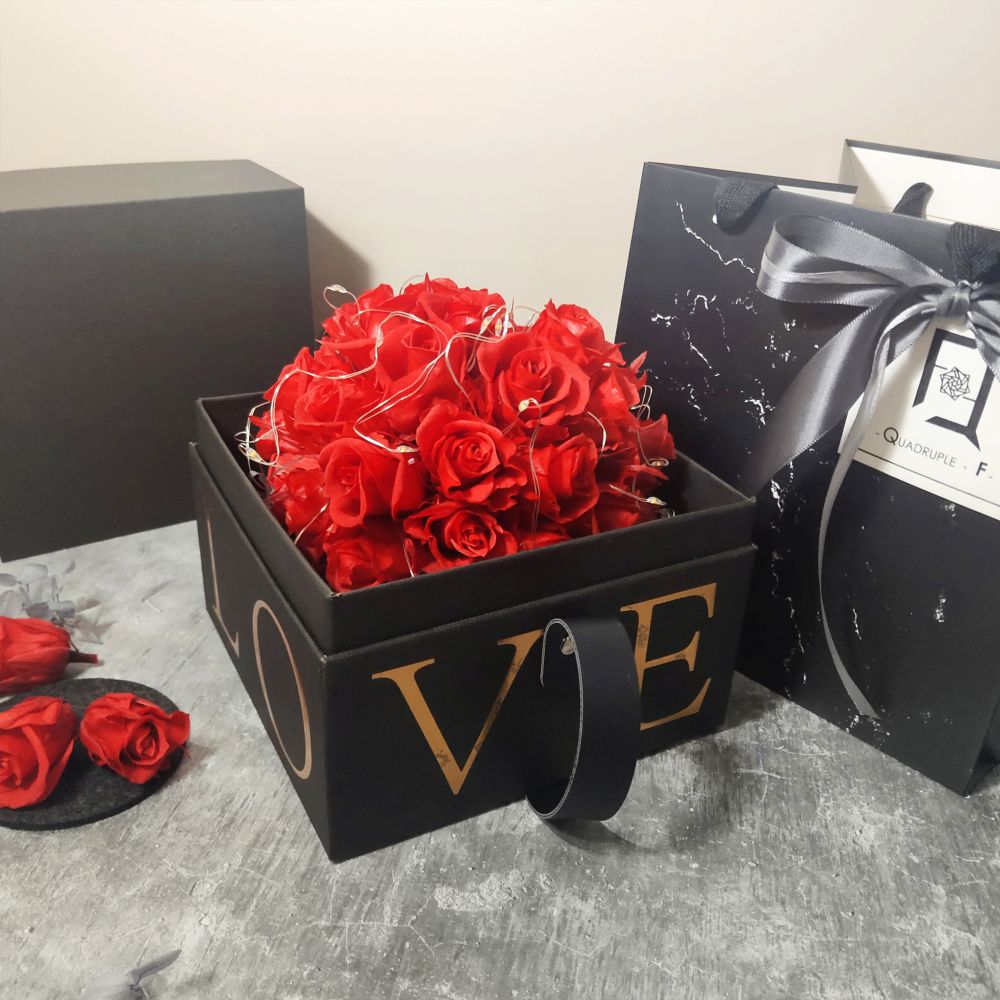 獨特立方 | 紅色永生花玫瑰愛心花盒(連燈) 2 獨特立方 | 紅色永生花玫瑰愛心花盒(連燈) - PT010025