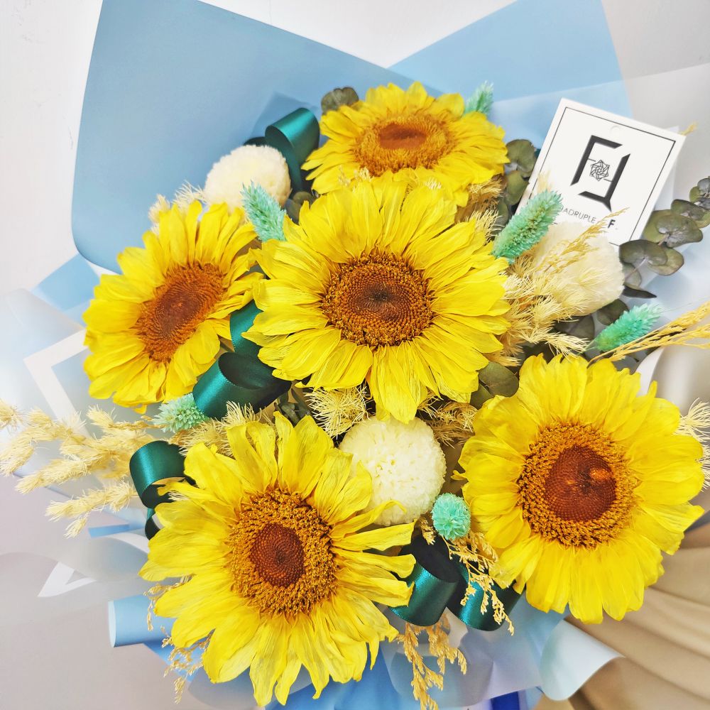 強大勇氣 | 向日葵永生花花束 2 強大勇氣 | 向日葵永生花花束 - PB060003
