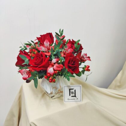 甜美真愛 | 紅玫瑰鮮花枱花 - TA010004
