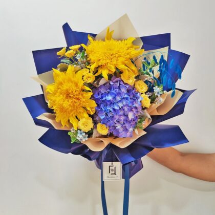 重瓣向日葵藍繡球鮮花花束 BL060006