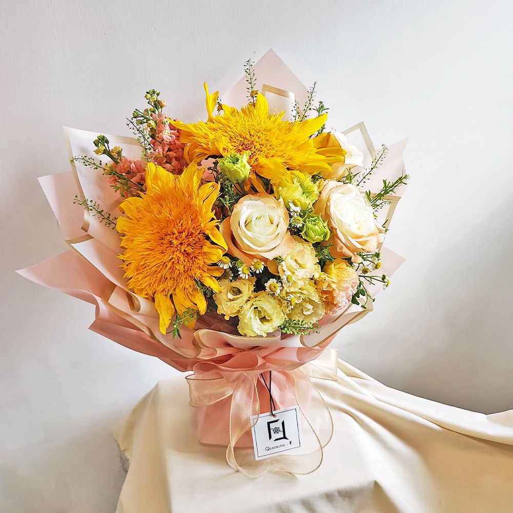璨金歲月 | 重瓣向日葵卡其白玫瑰鮮花花束 3 璨金歲月 | 重瓣向日葵卡其白玫瑰鮮花花束 - BL060009