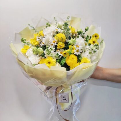 白玫瑰蝴蝶洋牡丹鮮花花束 BL010033