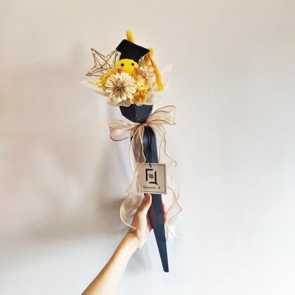 黃色系永生花乒乓菊笑哈哈笑權杖畢業花束 PB100003