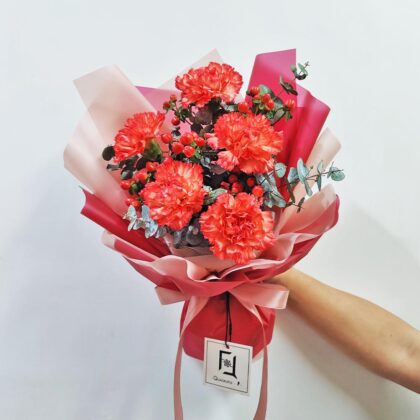 炙熱丹心 | 橙紅康乃馨紅荳鮮花花束 - BM070011