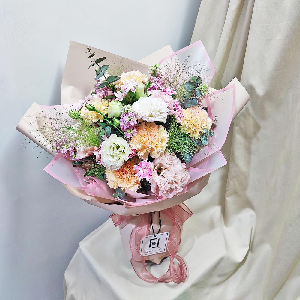 暮色星辰 | 粉邊香檳康乃馨粉紅康乃馨鮮花花束 3 暮色星辰 | 粉邊香檳康乃馨粉紅康乃馨鮮花花束 - BL070005