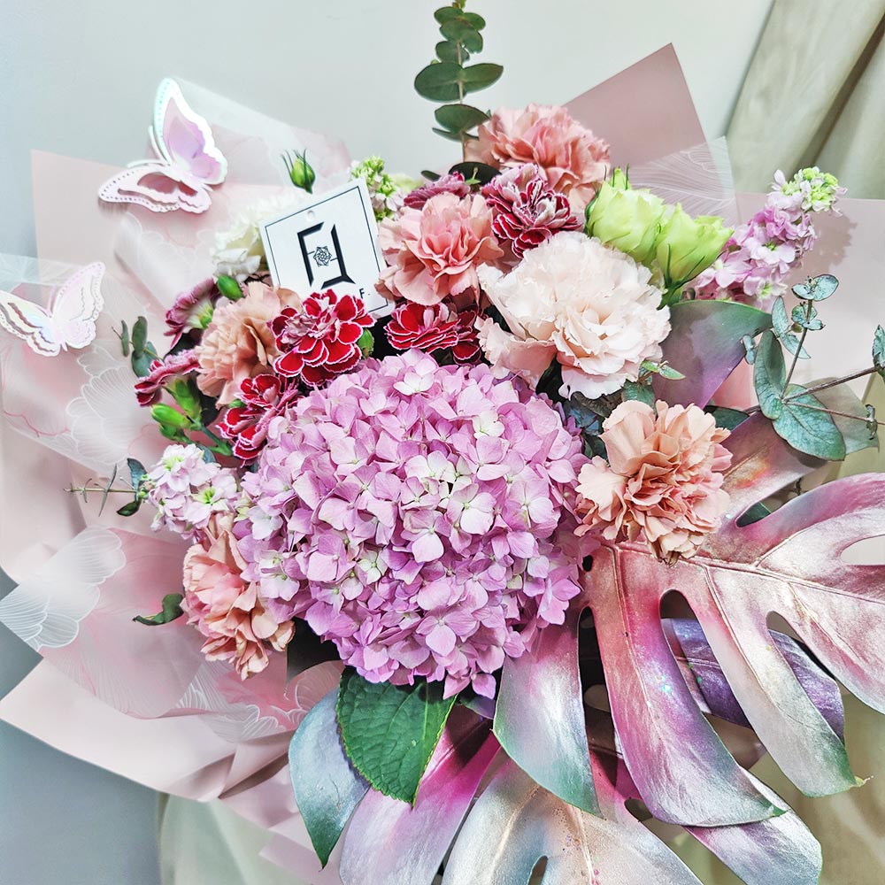 粉黛蝶影 | 粉紅繡球復古粉紅康乃馨鮮花花束 2 粉黛蝶影 | 粉紅繡球復古粉紅康乃馨鮮花花束 - BL040007