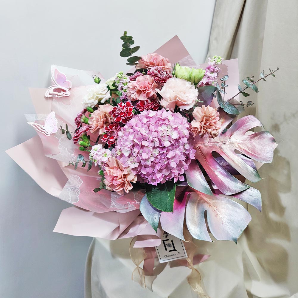 粉黛蝶影 | 粉紅繡球復古粉紅康乃馨鮮花花束 3 粉黛蝶影 | 粉紅繡球復古粉紅康乃馨鮮花花束 - BL040007