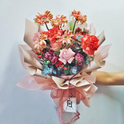 繁花盛錦 | 粉紅玫瑰橙紅康乃馨鮮花花束 - BM070004