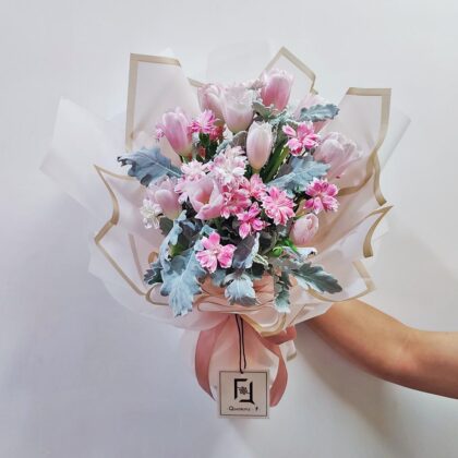 霜粉柔情 | 淺粉鬱金香粉紅康乃馨鮮花花束 - BM030001