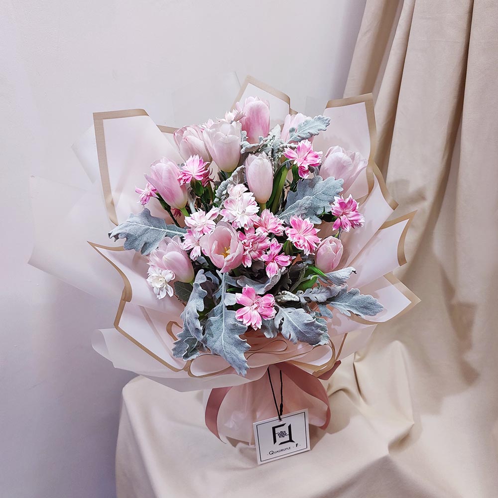 霜粉柔情 | 淺粉鬱金香粉紅康乃馨鮮花花束 3 霜粉柔情 | 淺粉鬱金香粉紅康乃馨鮮花花束 - BM030001