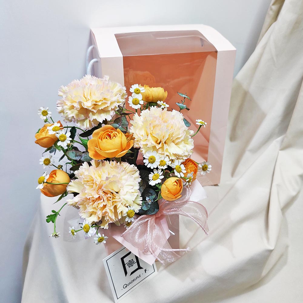 Sunlit Grace | Pink-edged Champagne Carnations & Chamomile Fresh Flower Box 1 Sunlit Grace | Pink-edged Champagne Carnations & Chamomile Fresh Flower Box - TC070005