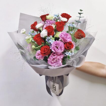 繁星夜紅 | 紅玫瑰紫桔梗藍星花鮮花花束 - BL010046