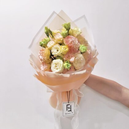 香檳洋桔梗鮮花花束 BM100012