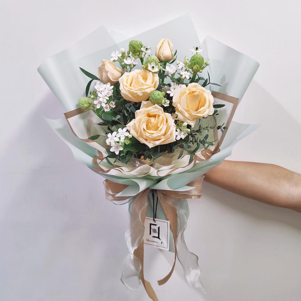 Wizard of Oz | Champagne Rose & White Eustoma Fresh Flower Bouquet 1 Wizard of Oz | Champagne Rose & White Eustoma Fresh Flower Bouquet - BM010028