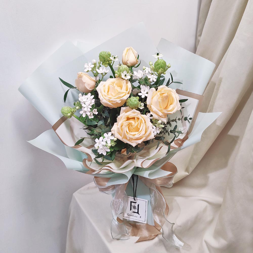 Wizard of Oz | Champagne Rose & White Eustoma Fresh Flower Bouquet 3 Wizard of Oz | Champagne Rose & White Eustoma Fresh Flower Bouquet - BM010028
