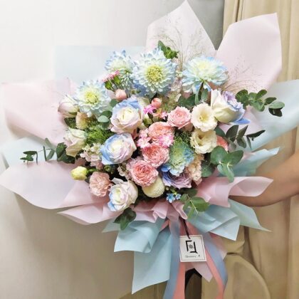 染色粉藍玫瑰粉小玫瑰鮮花花束 BH010006