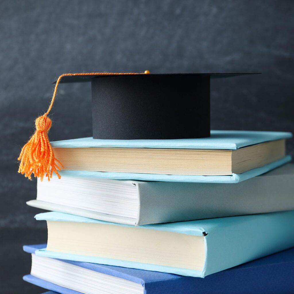 Graduation Flower Guide: 5 Common Graduation Flowers and Their Meanings Blog 25
