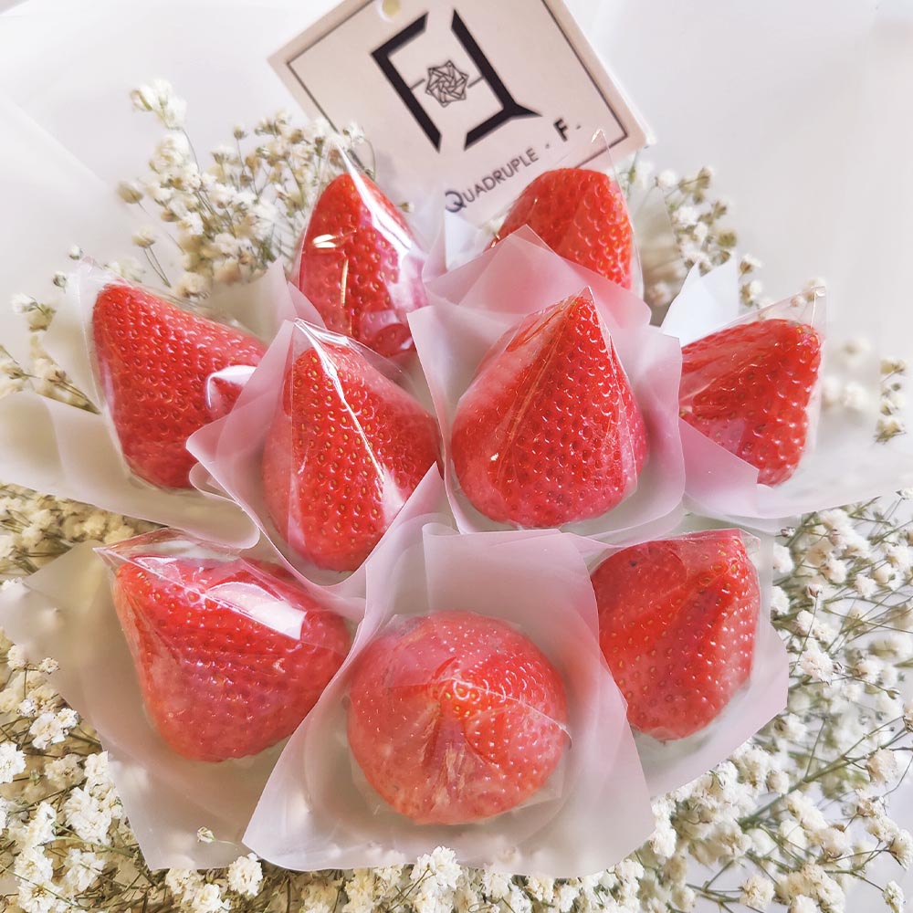 Pure Berry Love | Japanese Strawberry & Baby's Breath Fresh Fruit & Flower Bouquet 2 Pure Berry Love | Japanese Strawberry & Baby's Breath Fresh Fruit & Flower Bouquet - BM100014