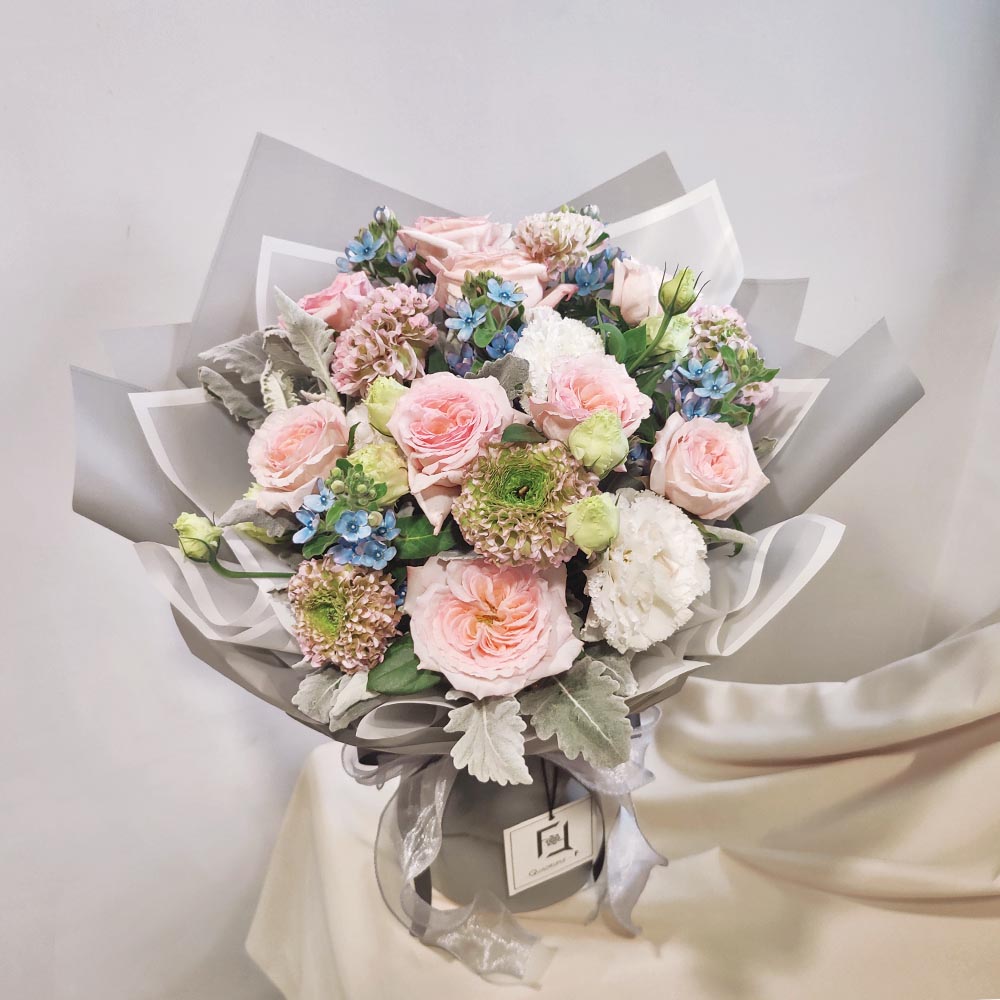 Koi Dreamscape | Pink Rose & Koi Ranunculus Fresh Flower Bouquet 3 Koi Dreamscape | Pink Rose & Koi Ranunculus Fresh Flower Bouquet - BL010036