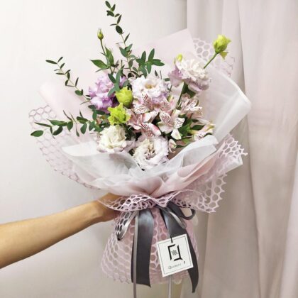 紫桔梗粉小百合鮮花花束 BM100002