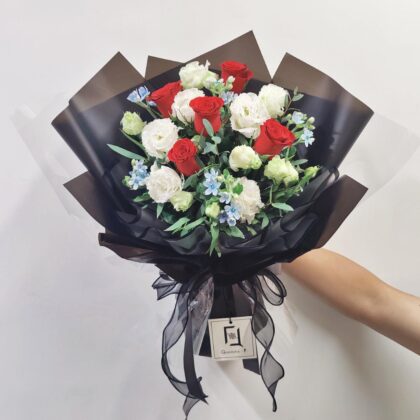 Midnight Spark | Red Rose & Tweedia Fresh Flower Bouquet - BM010025