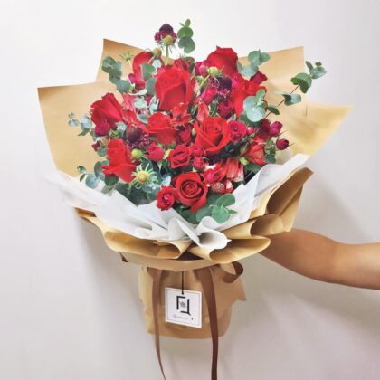 紅玫瑰紅小玫瑰鮮花花束 BL010028