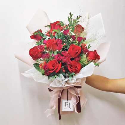 紅玫瑰紅小玫瑰鮮花花束 BL010029