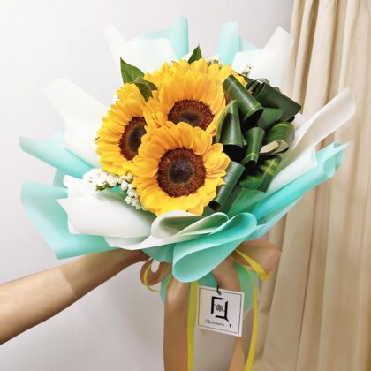 向日葵白勿忘我鮮花花束 BL060004