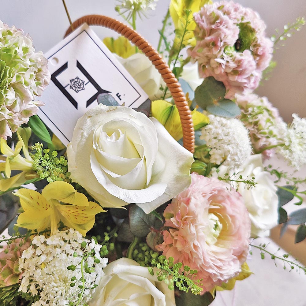 Koi Radiance | White Rose & Koi Ranunculus Hand-Carried Fresh Flower Basket 2 Koi Radiance | White Rose & Koi Ranunculus Hand-Carried Fresh Flower Basket - TP010005