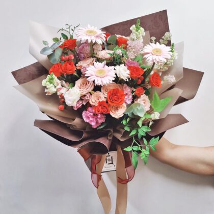 Auburn Autumn Charm | Vintage Rose & Red Spray Rose Fresh Flower Bouquet - BL010056