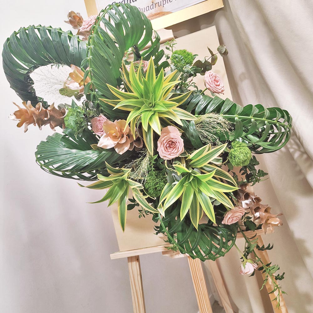 Artistic Gilded Elegance | Vintage Rose & Curcuma Congratulatory Opening Easel Fresh Flower Stand 2 Artistic Gilded Elegance | Vintage Rose & Curcuma Congratulatory Opening Easel Fresh Flower Stand - FS010007